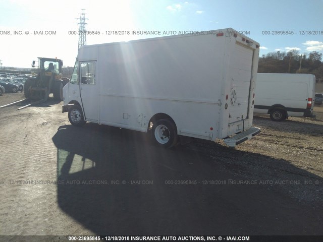 4UZAANBW64CN46821 - 2004 FREIGHTLINER CHASSIS M LINE WALK-IN VAN WHITE photo 3