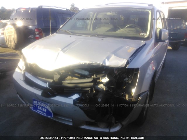 2D4RN5D18AR298140 - 2010 DODGE GRAND CARAVAN SXT SILVER photo 6