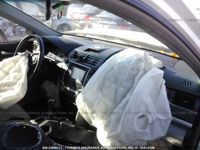 4T4BF1FK1ER397838 - 2014 TOYOTA CAMRY L/SE/LE/XLE WHITE photo 5