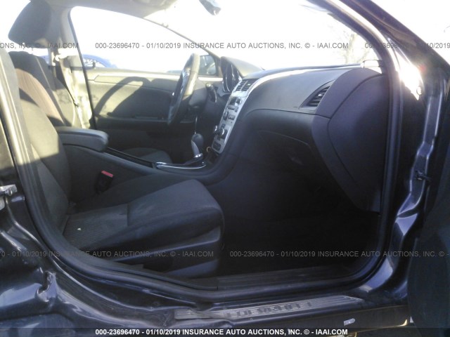 1G1ZC5EB7AF267066 - 2010 CHEVROLET MALIBU 1LT GRAY photo 5
