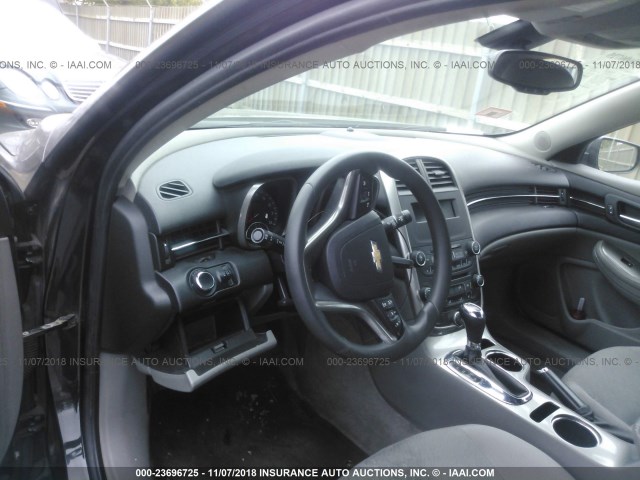 1G11B5SL3FF147284 - 2015 CHEVROLET MALIBU LS 灰色 照片 5