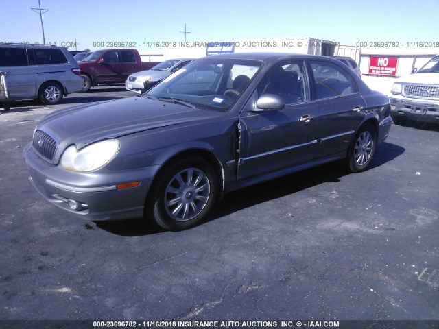 KMHWF35H73A871335 - 2003 HYUNDAI SONATA GLS/LX GRAY photo 2