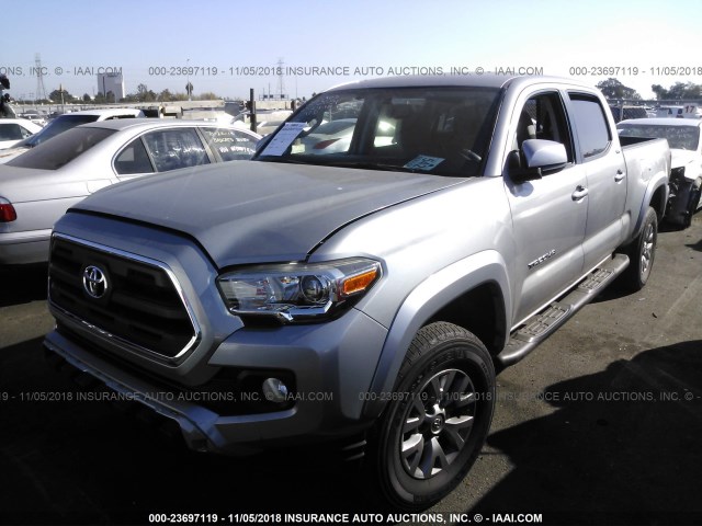 3TMBZ5DN7HM008980 - 2017 TOYOTA TACOMA DOUBLE CAB/SR5/TRD SPORT GRAY photo 2