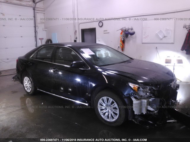 4T1BF1FK2CU086667 - 2012 TOYOTA CAMRY SE/LE/XLE 深蓝色 照片 1