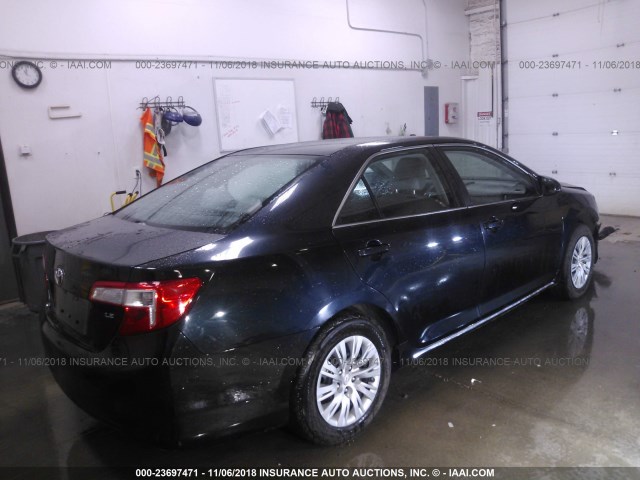 4T1BF1FK2CU086667 - 2012 TOYOTA CAMRY SE/LE/XLE 深蓝色 照片 4