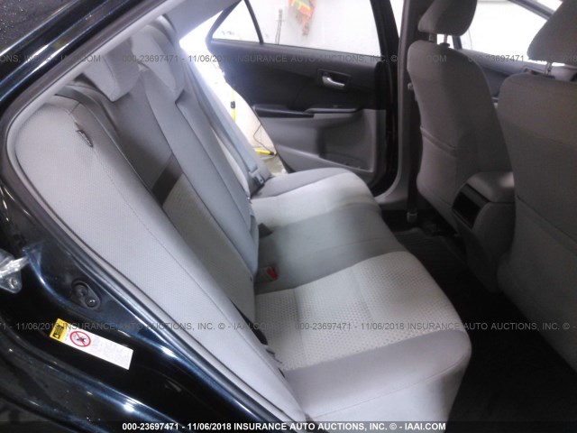 4T1BF1FK2CU086667 - 2012 TOYOTA CAMRY SE/LE/XLE 深蓝色 照片 8