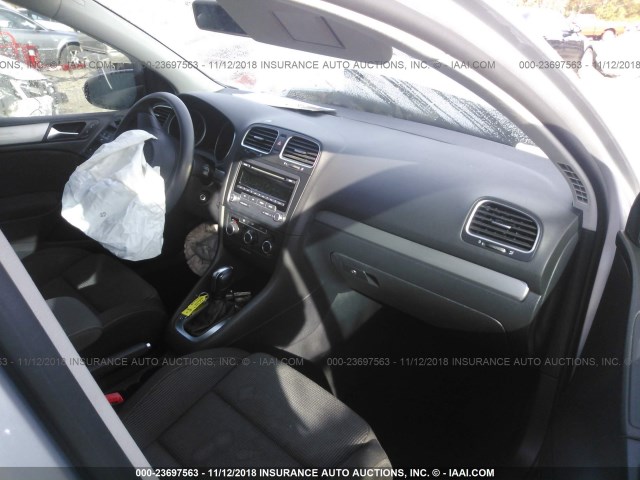 WVWDB7AJXDW136845 - 2013 VOLKSWAGEN GOLF 银色 照片 5