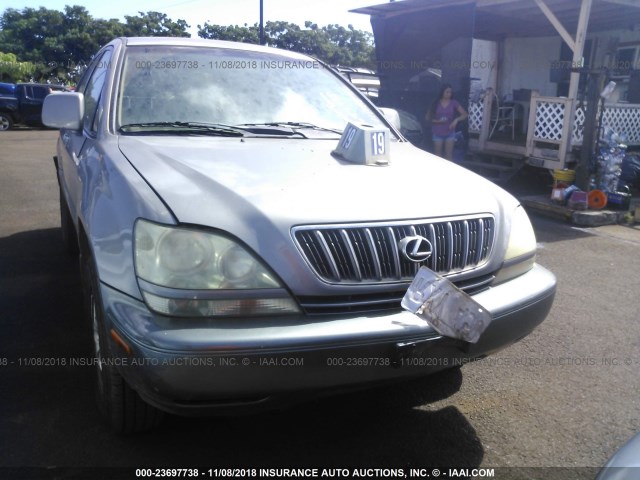 JTJGF10U020143942 - 2002 LEXUS RX 300 SILVER photo 1