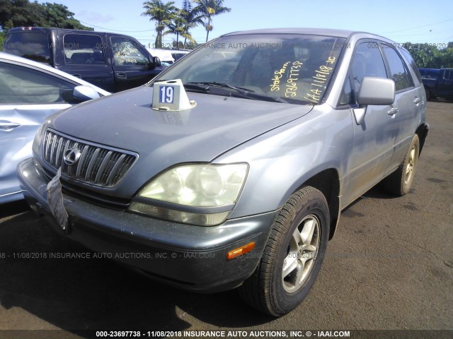 JTJGF10U020143942 - 2002 LEXUS RX 300 SILVER photo 2