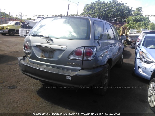 JTJGF10U020143942 - 2002 LEXUS RX 300 SILVER photo 4