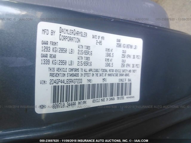 2D4GP44L65R437233 - 2005 DODGE GRAND CARAVAN SXT GRAY photo 9