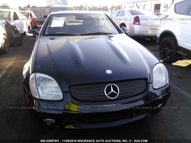 WDBKK65F63F284687 - 2003 MERCEDES-BENZ SLK 320 BLACK photo 6