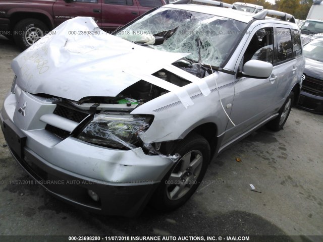 JA4LZ41F04U001588 - 2004 MITSUBISHI OUTLANDER XLS SILVER photo 2