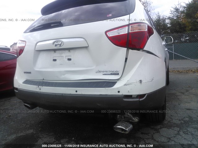 KM8NU73C18U051094 - 2008 HYUNDAI VERACRUZ GLS/SE/LIMITED WHITE photo 6