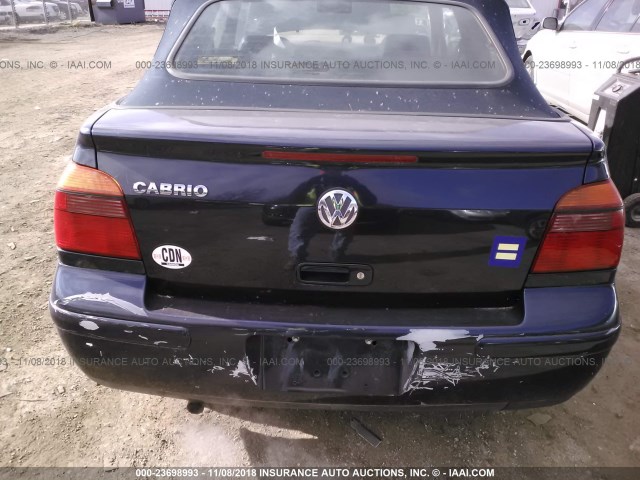 3VWDC21V11M810263 - 2001 VOLKSWAGEN CABRIO GLX 蓝色 照片 6