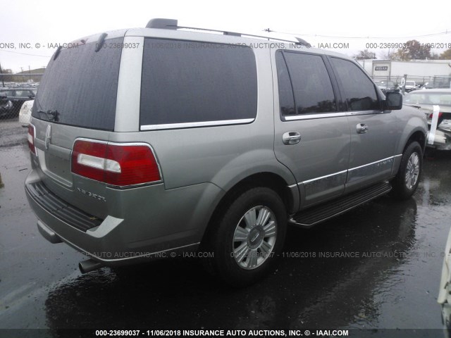 5LMFU28558LJ12872 - 2008 LINCOLN NAVIGATOR 棕色 照片 4