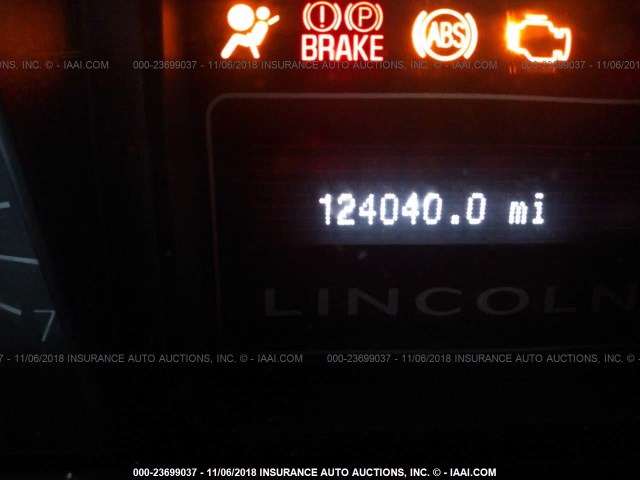 5LMFU28558LJ12872 - 2008 LINCOLN NAVIGATOR 棕色 照片 7