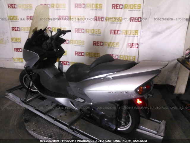 JH2MF06137K500109 - 2007 HONDA NSS250 SILVER photo 3