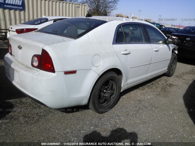 1G1ZB5E07CF110027 - 2012 CHEVROLET MALIBU LS თეთრი ფოტო 4