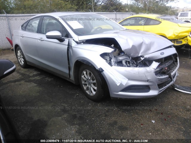 1FA6P0G71F5110226 - 2015 FORD FUSION S ვერცხლისფერი ფოტო 1