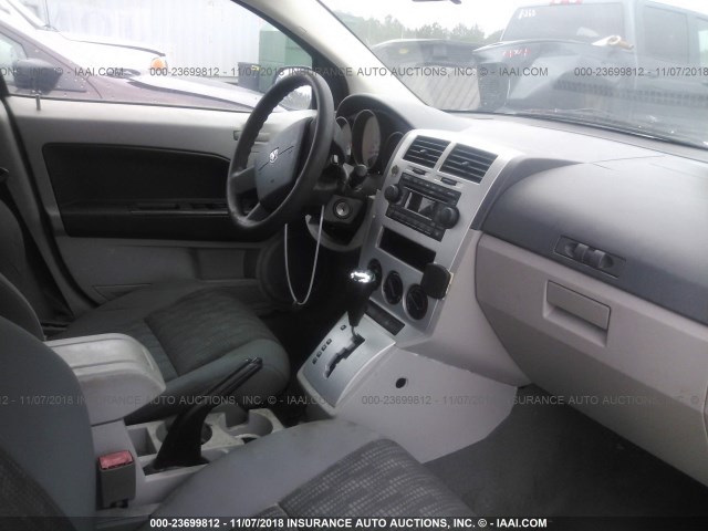 1B3HB28B77D280616 - 2007 DODGE CALIBER WHITE photo 5