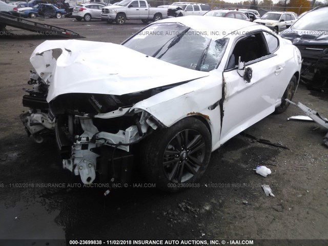 KMHHM66D48U268814 - 2008 HYUNDAI TIBURON GS WHITE photo 2