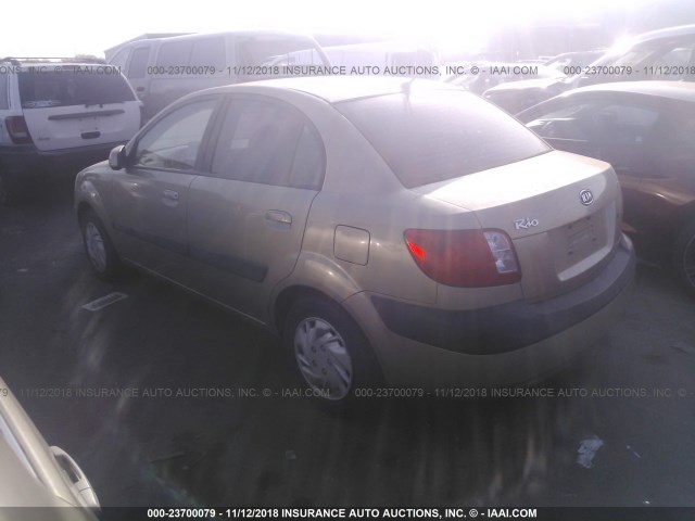 KNADE123X76200551 - 2007 KIA RIO LX/SX GOLD photo 3