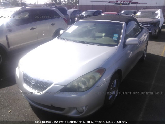4T1FA38P84U038452 - 2004 TOYOTA CAMRY SOLARA SE/SLE ვერცხლისფერი ფოტო 2