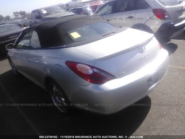 4T1FA38P84U038452 - 2004 TOYOTA CAMRY SOLARA SE/SLE ვერცხლისფერი ფოტო 3