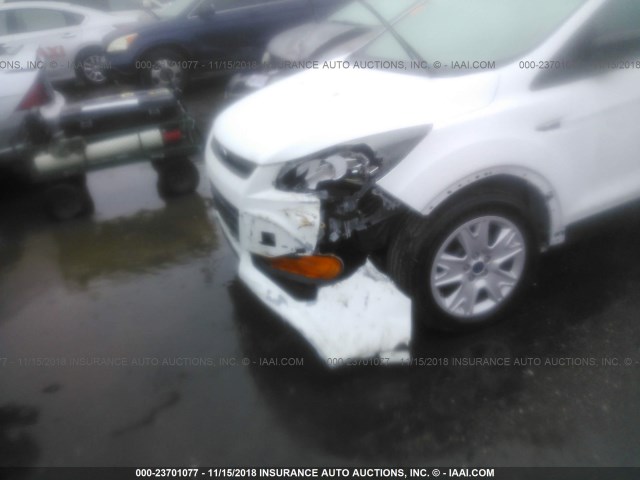 1FMCU0F74FUB51023 - 2015 FORD ESCAPE S WHITE photo 6