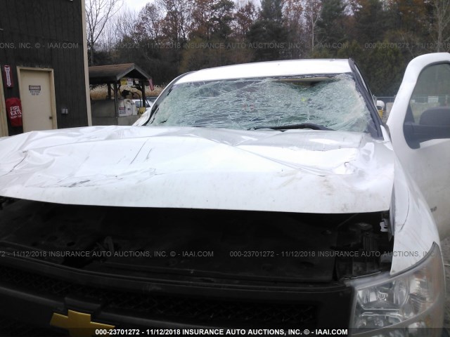 1GCNCPEA8CZ103612 - 2012 CHEVROLET SILVERADO C1500 WHITE photo 6