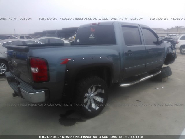 2GCEC13J671670822 - 2007 CHEVROLET SILVERADO C1500 CREW CAB BLUE photo 4