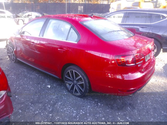 3VW5T7AJ5DM289468 - 2013 VOLKSWAGEN JETTA GLI RED photo 3