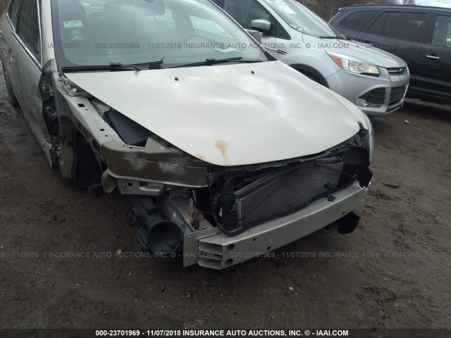 1G1ZB5E12BF243544 - 2011 CHEVROLET MALIBU LS 金色 照片 6