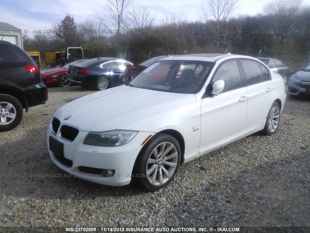 WBAPK5G56BNN24845 - 2011 BMW 328 XI SULEV WHITE photo 2