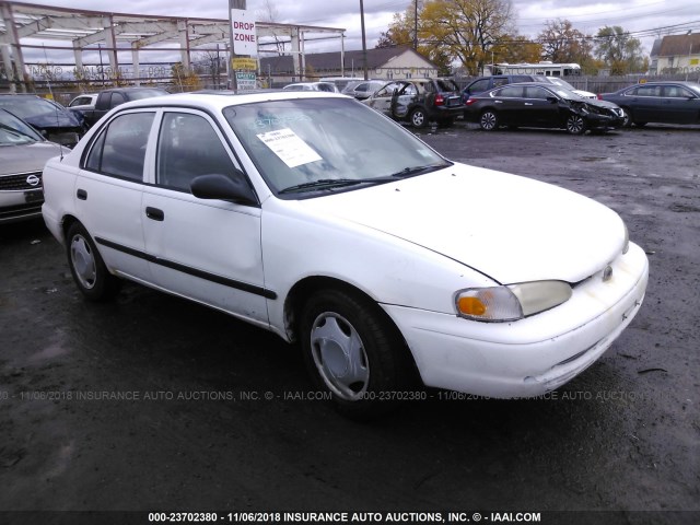 1Y1SK52811Z437131 - 2001 CHEVROLET GEO PRIZM LSI WHITE photo 1