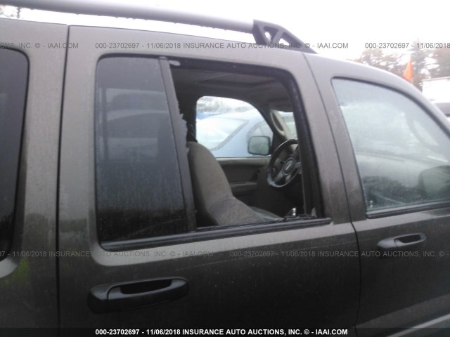 1J4GL38K25W579536 - 2005 JEEP LIBERTY RENEGADE BROWN photo 6