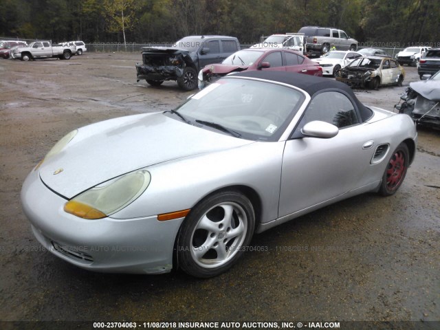 WP0CA2989XU623098 - 1999 PORSCHE BOXSTER SILVER photo 2