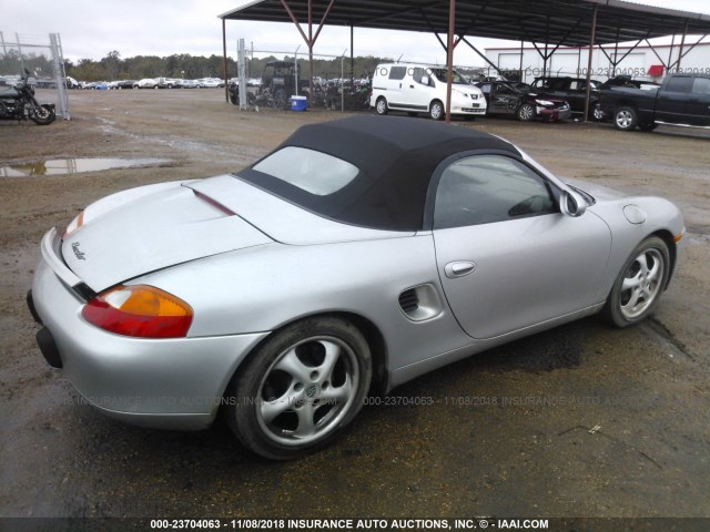 WP0CA2989XU623098 - 1999 PORSCHE BOXSTER SILVER photo 4