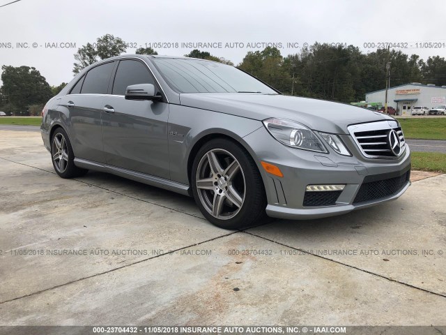 WDDHF7HB6BA271907 - 2011 MERCEDES-BENZ E 63 AMG GRAY photo 1