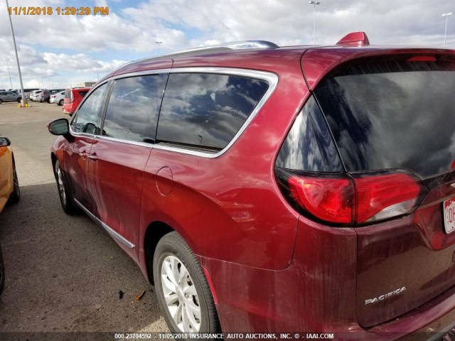 2C4RC1BG2JR119657 - 2018 CHRYSLER PACIFICA TOURING L RED photo 17