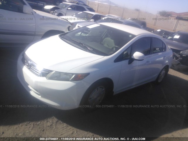 2HGFB2F6XCH518114 - 2012 HONDA CIVIC HF WHITE photo 2