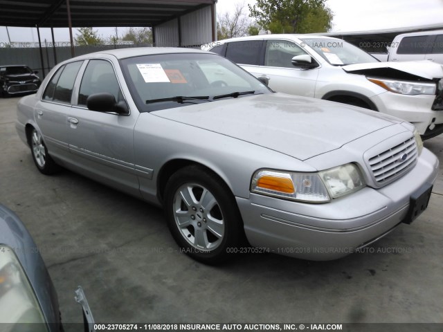 2FAFP74W14X104863 - 2004 FORD CROWN VICTORIA LX SILVER photo 1