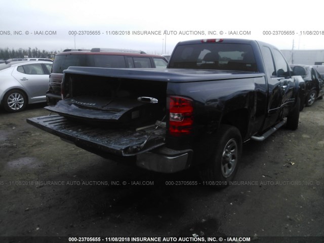 1GCEC19C59Z283973 - 2009 CHEVROLET SILVERADO C1500 BLUE photo 4