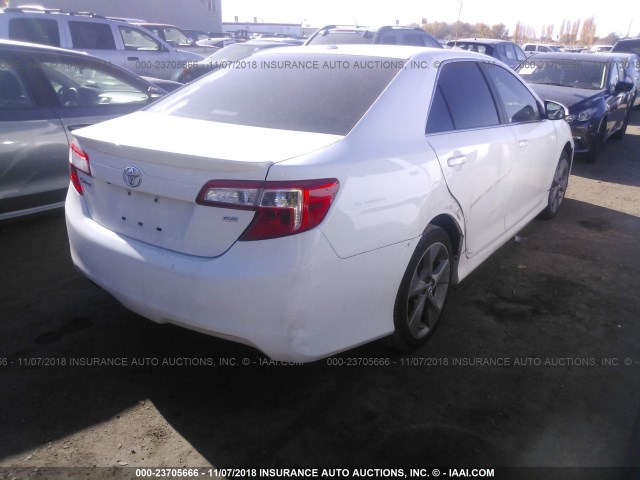 4T1BK1FK6CU516714 - 2012 TOYOTA CAMRY SE/XLE WHITE photo 4