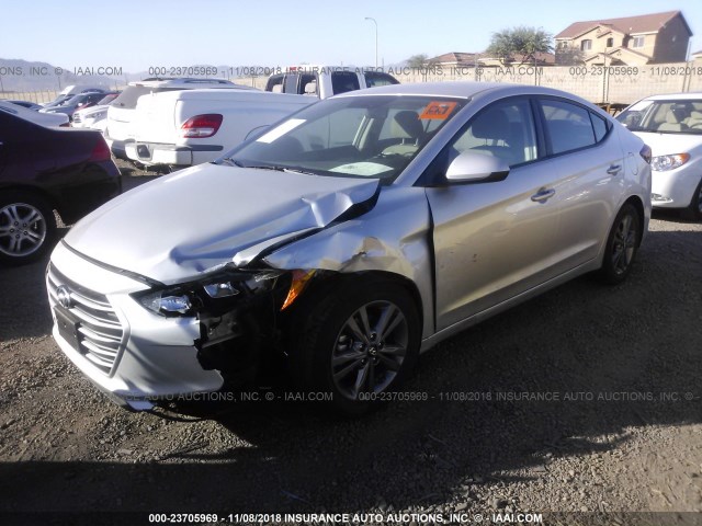 5NPD84LF4HH173374 - 2017 HYUNDAI ELANTRA SE/VALUE/LIMITED SILVER photo 2