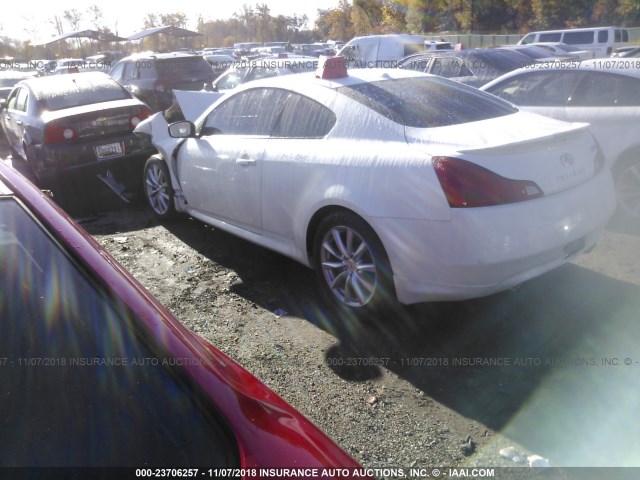 JN1CV6EL8BM261072 - 2011 INFINITI G37 WHITE photo 3