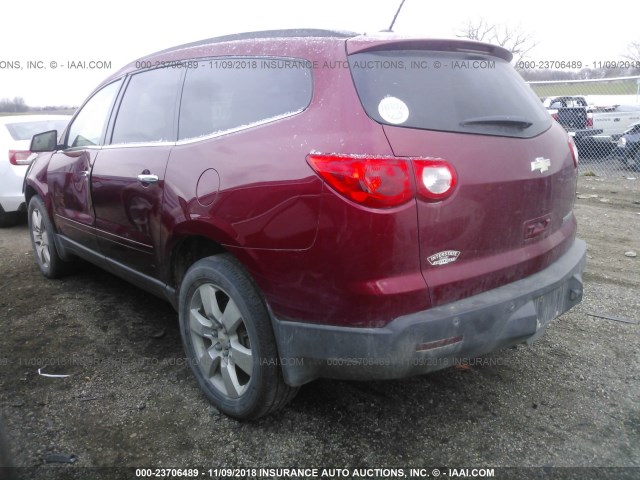 1GNKRGED9CJ298606 - 2012 CHEVROLET TRAVERSE LT RED photo 3