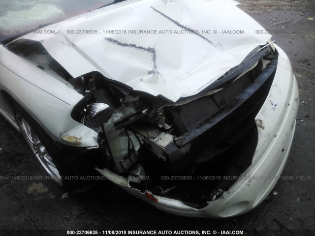 4A3AE75H74E064698 - 2004 MITSUBISHI ECLIPSE SPYDER GTS WHITE photo 6