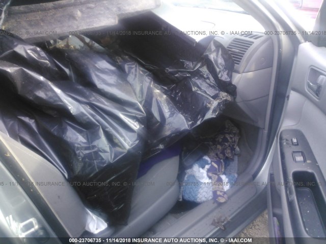 4T1BE32K65U601872 - 2005 TOYOTA CAMRY LE/XLE/SE SILVER photo 5